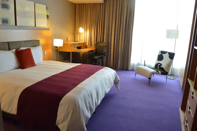 Camino Real Club, King Bed، Camino Real Santa Fe Mexico 1/8