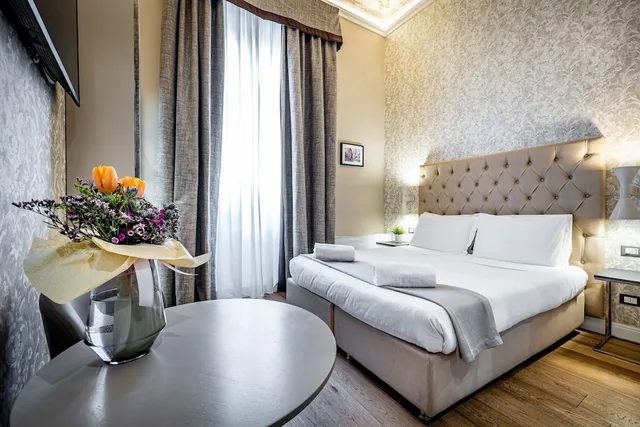 غرفة قياسية بسرير مزدوج أو سريرين منفصلين، Martelli 6 Suite And Apartments 2/10
