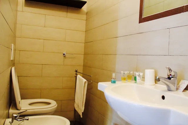 غرفة كومفورت بسرير كوين، Hotel Marina 4/4