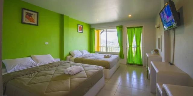 غرفة قياسية رباعية، Baan Suan Rojjana 2/2