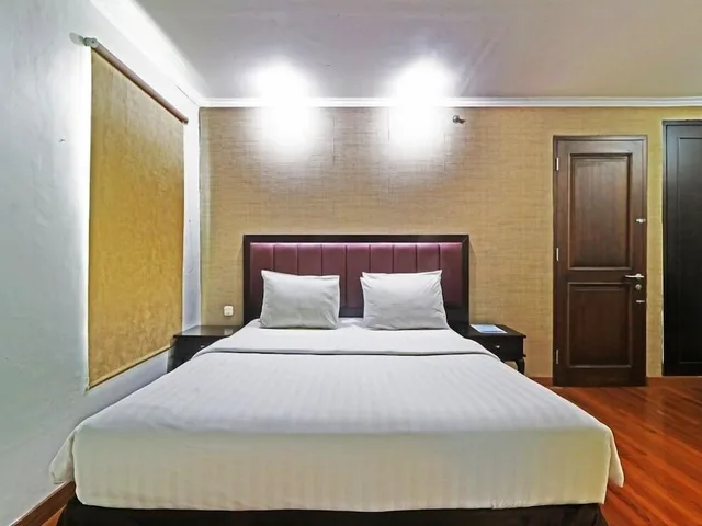 Executive, King Bed, P Hotel Jakarta 4/7