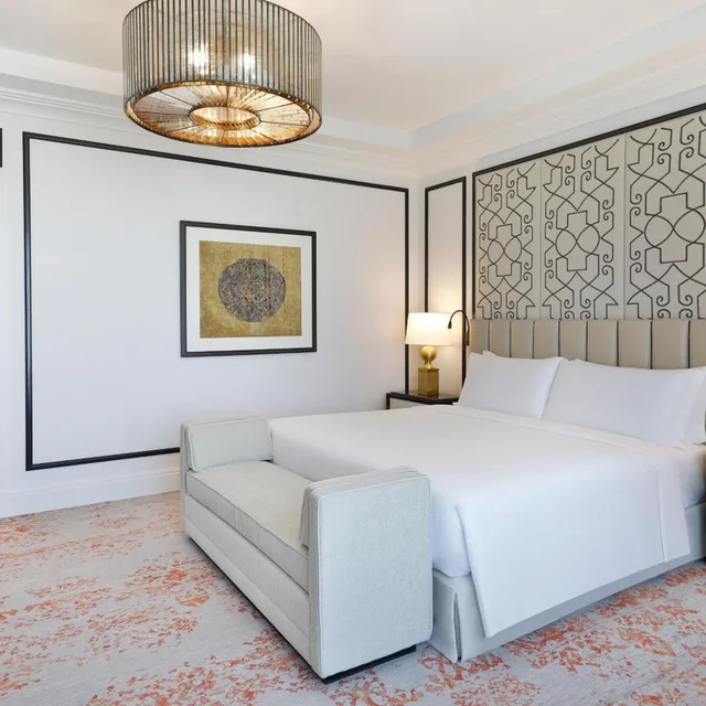 غرفة ديلوكس بسرير كينج، The St Regis Amman 5/9