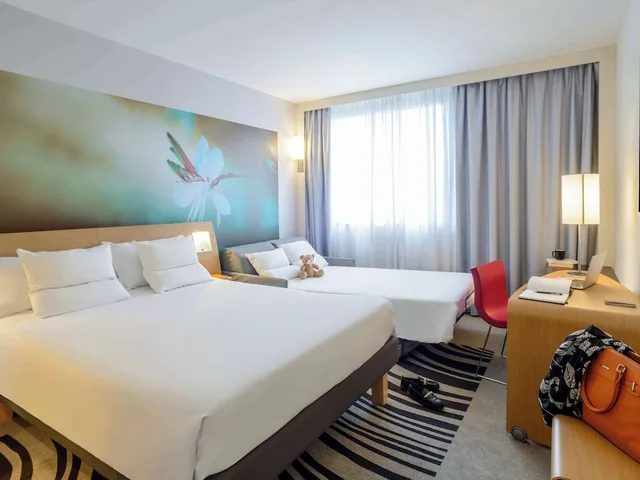 غرفة تنفيذية بسرير كينج مع أريكة، Novotel Milano Malpensa Airport 10/10