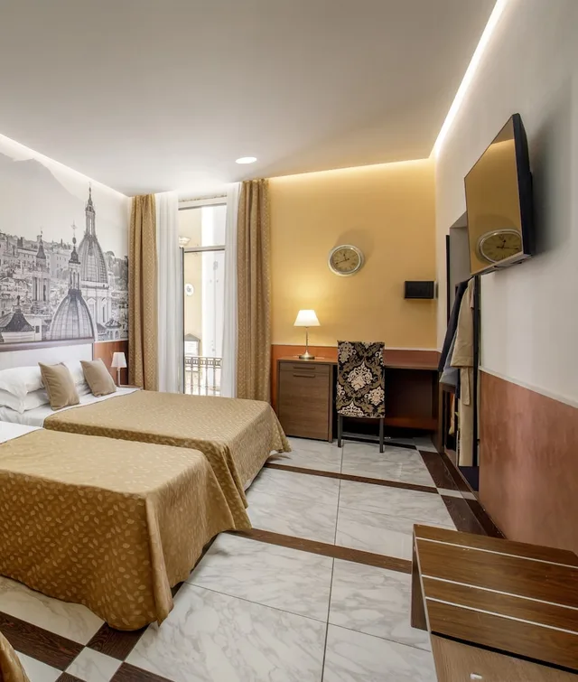 Room, Triple, 1 Double and 1 Single Bed, Balcony, corso grand suite 3/8