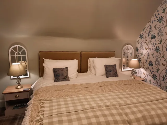 جناح بسرير كينج وسريرين منفصلين، Argyle Guest House 2/2