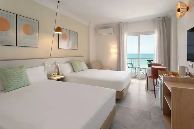 Xtra, Superior, 2 Queen Beds, Sea Front, Sea View، Sol Guadalmar Malaga 6/10