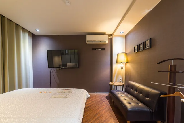 غرفة بريميوم بسرير كينج، Hotel 2 Heaven Songdo 4/10