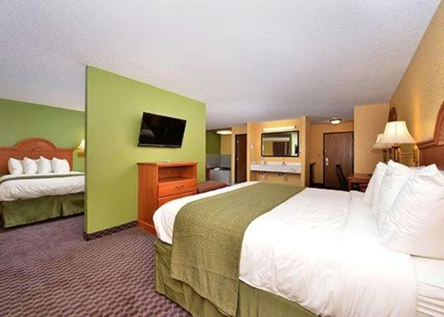 جناح بسرير كينج وسريرين كوين، Quality Inn & Suites Grinnell near University 1/1