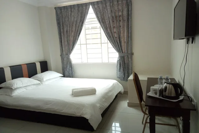 غرفة قياسية بسرير مزدوج، Hotel Mutiara KGMMB by ZUZU 2/3