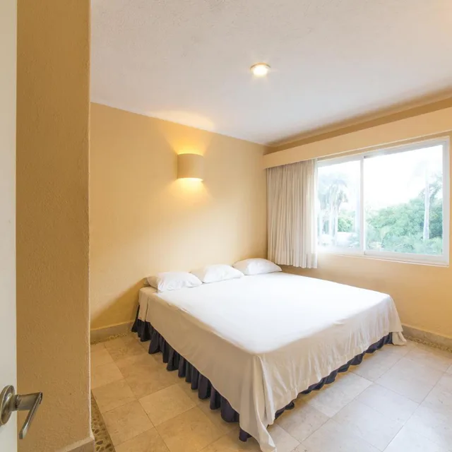 جناح، Villamar Princesa Suites 3/10
