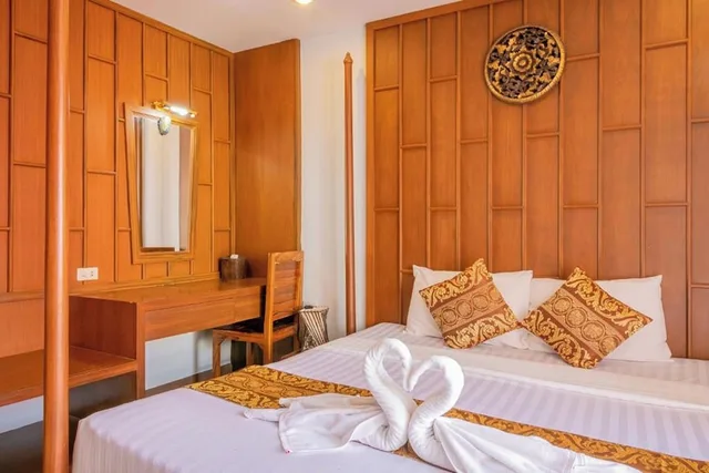 غرفة ديلوكس بسريرين منفصلين، Lotus Hotel Patong 7/10