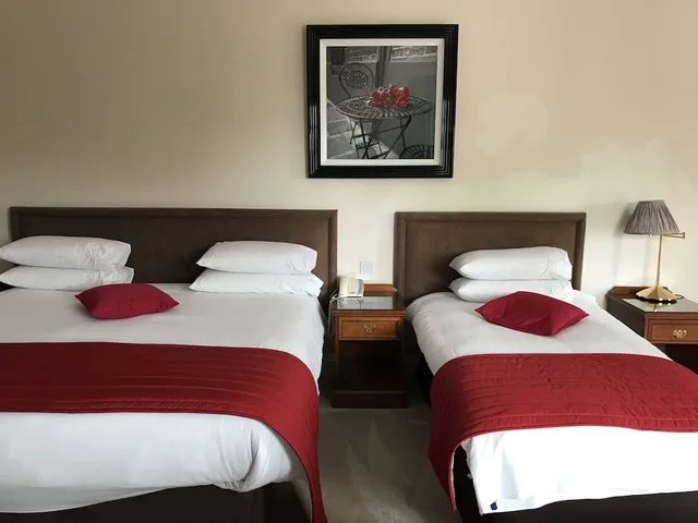 غرفة عائلية بسرير مزدوج وسرير فردي، The Links Country Park Hotel 3/5