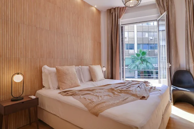 غرفة بريميوم بسرير كينج، AthiNN Residence 5/7