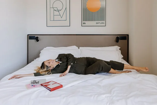غرفة رباعية، Hotel Kramer 5/7
