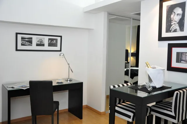 غرفة تنفيذية بسرير كوين، Broadway Hotel And Suites 5/5