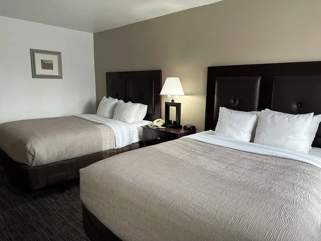 غرفة قياسية بسريرين كوين، Quality Inn & Suites Everett, WA 1/10