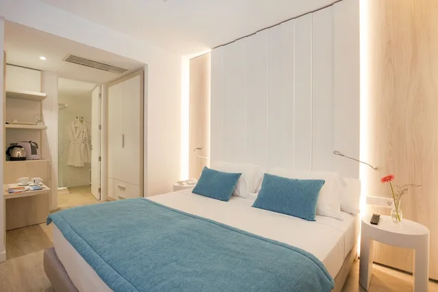 غرفة سوبيريور بسرير مزدوج بإطلالة على البحر بشرفة، La Goleta Hotel De Mar - Adult Only 2/3