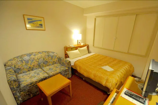 غرفة بسرير مزدوج مع أريكة، Smile Hotel Tokyo Shinkoiwa 1/4