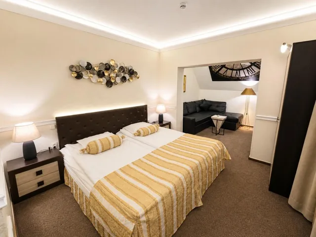 غرفة قياسية بسرير مزدوج أو سريرين منفصلين، Hotel Cheap 1/6