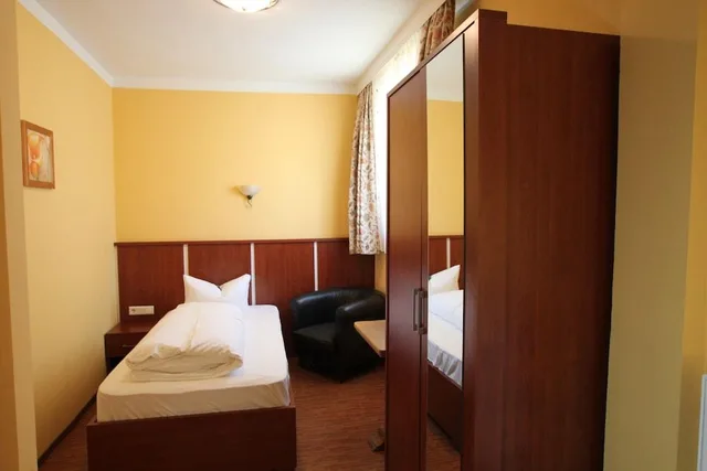 غرفة مفردة، Atlas Grand Hotel 1/11
