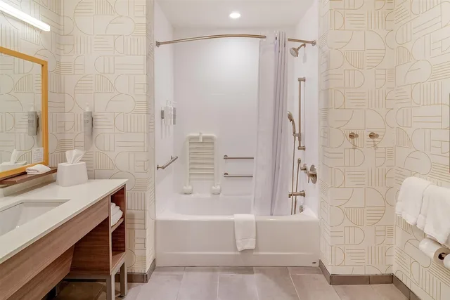 استوديو بسرير كينج بحوض استحمام لذوي الإعاقة، Home2 Suites by Hilton Crestview I-10 4/6