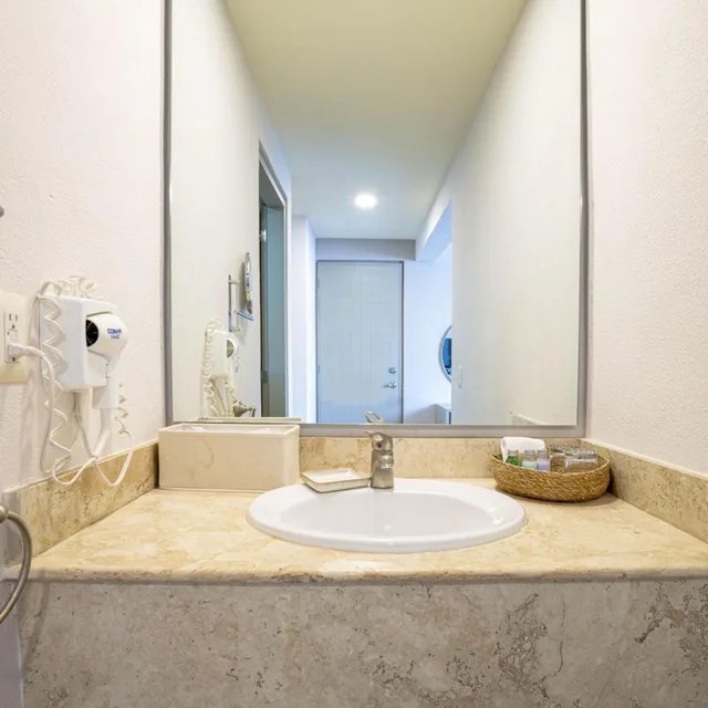1 Bedroom, Suite, Beach Front، Ixchel Beach Hotel 4/4