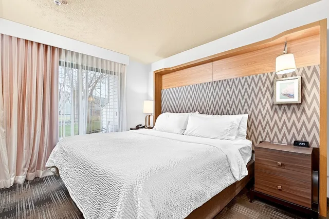 غرفة قياسية بسرير كينج لذوي الإعاقة، Holiday Inn Clarkston - Lewiston 2/9