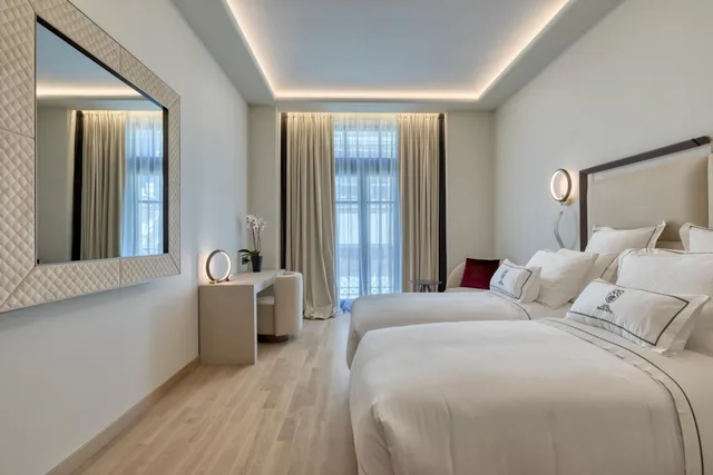 Junior Suite, Side Sea View, Accessible، Grand Hotel Kalamata 2/3