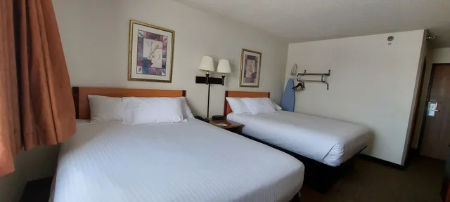 غرفة بسريرين كوين، Days Inn by Wyndham Willmar 4/10