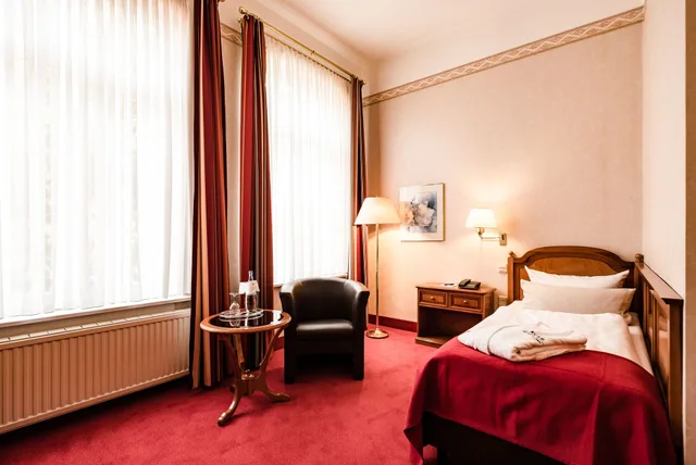 غرفة قياسية مفردة بسرير فردي، Das 53 Hotel 1/3