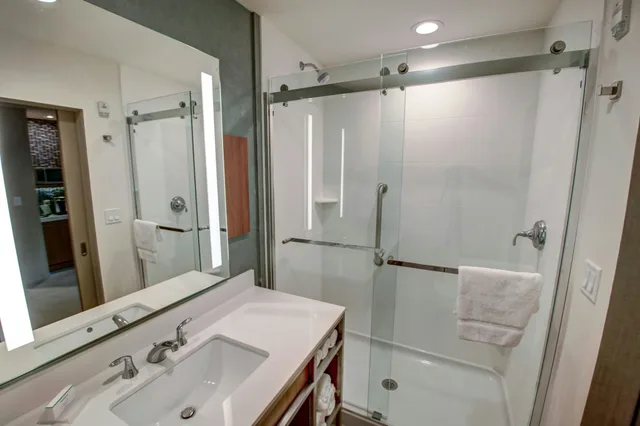 غرفة بسرير كينج، Hilton Garden Inn Tampa-Wesley Chapel 3/3