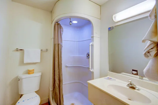 Deluxe, Quadruple, Motel6 Saint George, UT - University/Historic Downtown 10/10