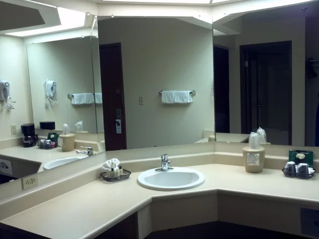 Room, Queen Bed, Accessible, Hawthorn Suites by Wyndham Albuquerque 2/2