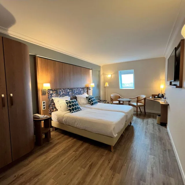 غرفة بسريرين منفصلين بإطلالة على المدينة، Best Western Hotel Alexandra 2/6