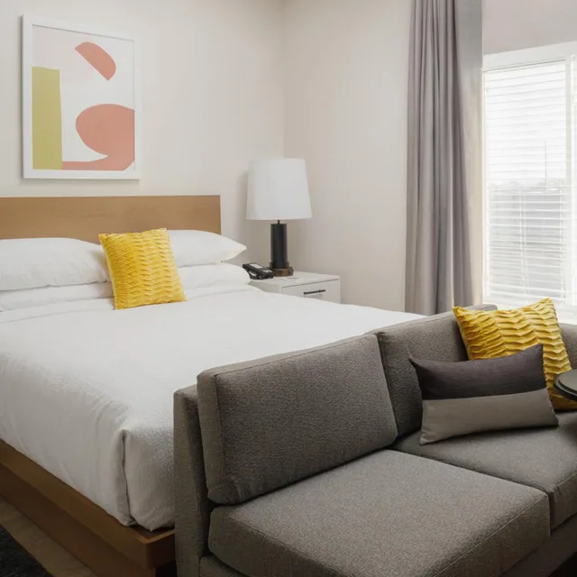 جناح استوديو بسرير كينج لذوي الإعاقة، WaterWalk Extended Stay by Wyndham Phoenix - N. Happy Valley 1/3