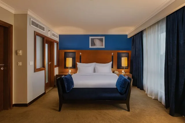Diplomat, Suite, King Bed، Radisson Blu Heliopolis 1/7
