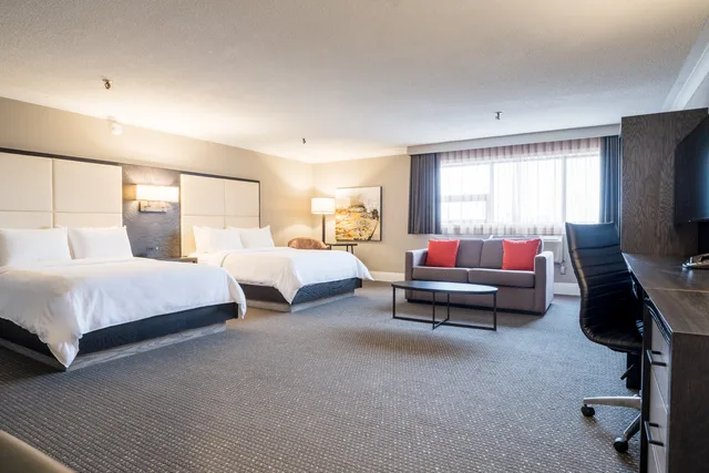 جناح بسريرين، Crowne Plaza Moncton Downtown 2/3
