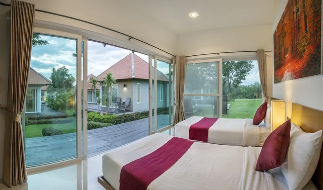 Villa, Twin Beds, Lucerne Villa Resort 2/4
