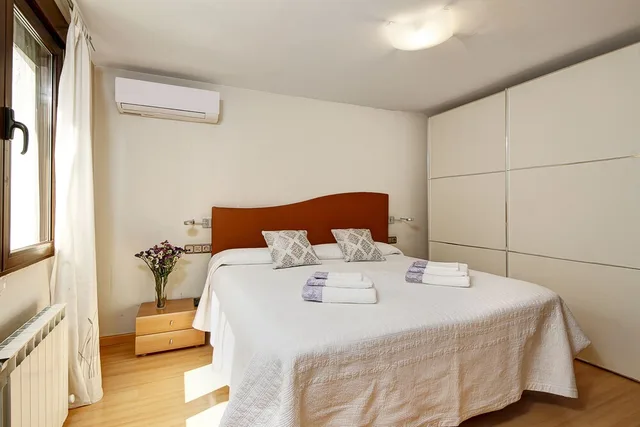 شقة بسرير كوين وسريرين منفصلين بغرفتي نوم مع أريكة، Apartamentos Turisticos Centro 3/7