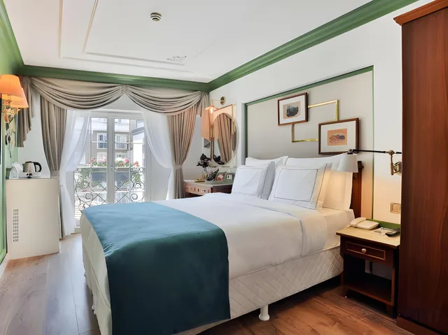 غرفة سوبيريور بسرير مزدوج وسريرين منفصلين، Orient Express Hotel Spa 1/2