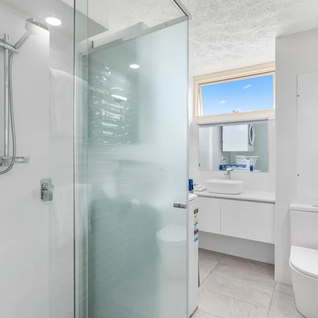 شقة بإطلالة على البحر بغرفتي نوم، 84 The Spit Holiday Apartments 8/9
