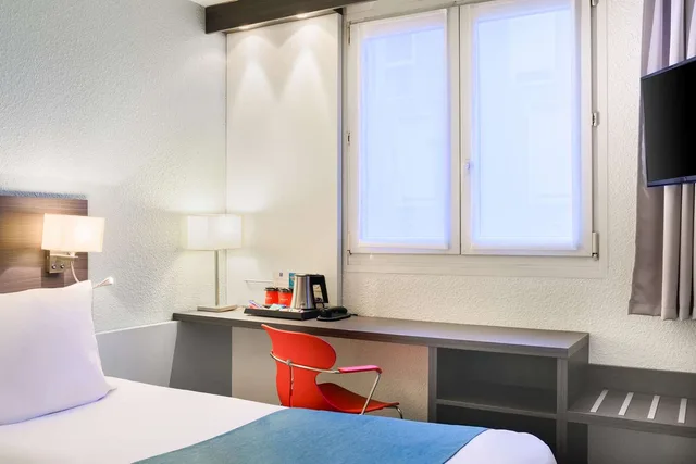 غرفة بسريرين منفصلين، Kyriad Lille Gare - Grand Palais (ex. Comfort Hotel Lille Europe) 3/4
