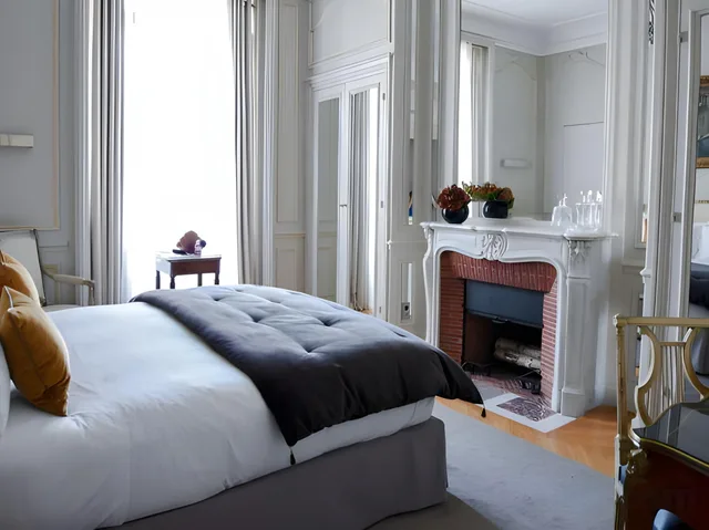 غرفة كلاسيكية بسرير كوين وسريرين منفصلين، Hotel Lancaster Paris Champs Elysees 1/1