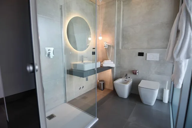 غرفة بسرير كينج، Waldorf Suite Hotel 2/2