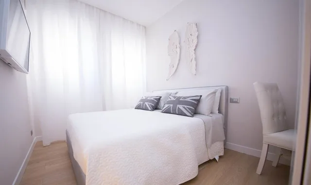 غرفة اقتصادية بحمام خاص، Suite 136 Luxury Rooms 3/4