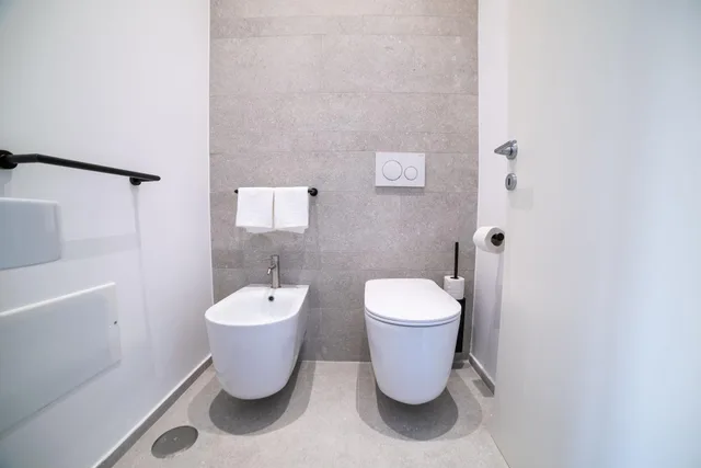 غرفة تنفيذية، Youroom Abruzzi 6/7