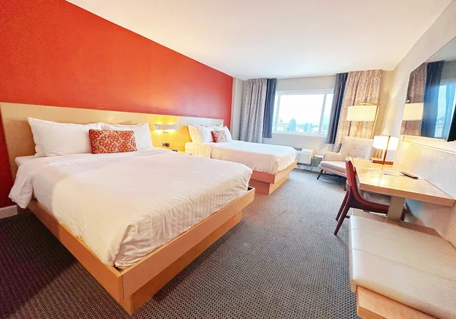 Room, 2 Queen Beds, Lincoln Hotel Monterey Park Los Angeles 6/10