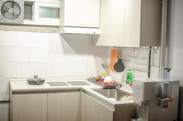 غرفة رباعية بأسرّة بطابقين بحمام مشترك، One Way Guesthouse Busan - Hostel 1/3