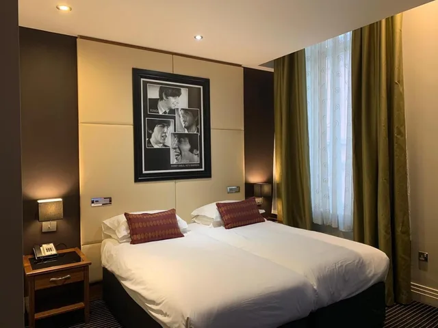 غرفة كلاسيكية بسرير فردي، HARD DAYS NIGHT HOTEL 2/5