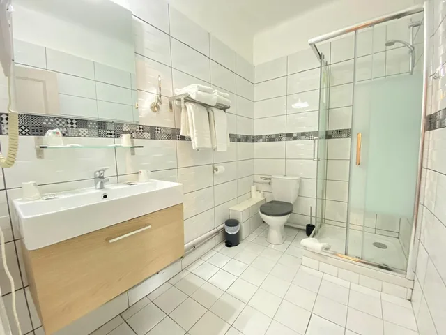 غرفة سوبيريور رباعية، Hotel Les Lavandes 4/4